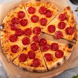 Պիցցա "Պեպերոնի"