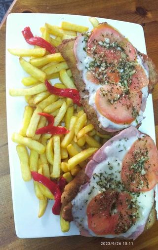 Milanesa a la Napolitana (el cachopo Argentino),para 2 personas.