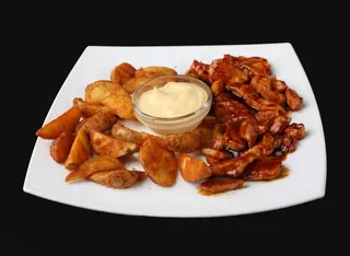 Пилешки късчета със сос BBQ (360г)