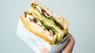 Kanapka Formaggio caramellata