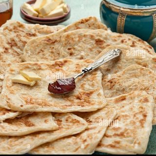 Rghifa (msemen) +fromage+miel