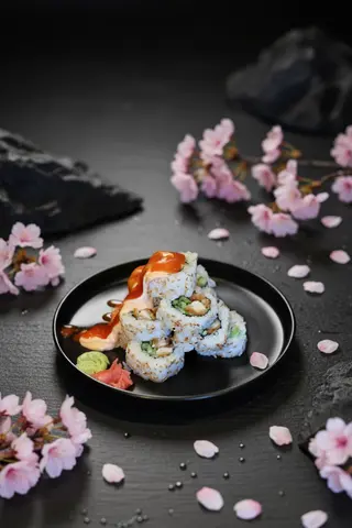 Spicy katsu roll