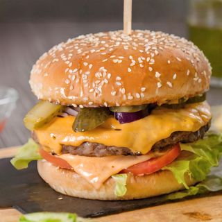 Бургер телешки