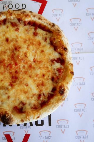 Pizza Margherita + Coca-Cola
