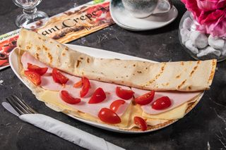 Clatita Uriasa cu sunca si cascaval