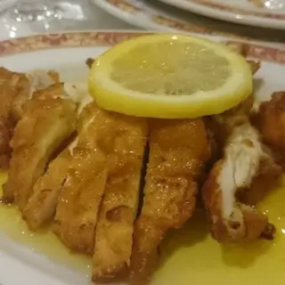 Pechuga De Pollo Con Salsa De Limón