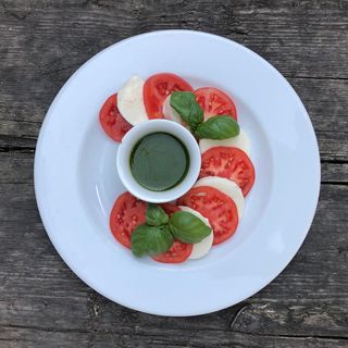 Капрезе (~300г)