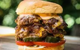 Villa Double Decker Burger
