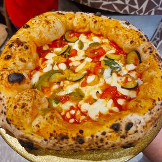 Pizza Vegetariana (30 x 30 Cm.)