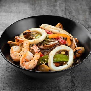 Удон з морепродуктами (300г)