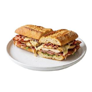 Bocadillo De Jamón Con Queso