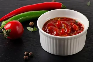 Sos pikantny z papryką 50 gr. szt
