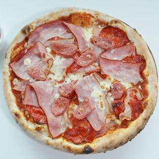 Pizza Quattro Carni Ø 32cm