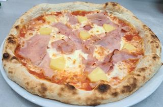Pizza Hawaiana