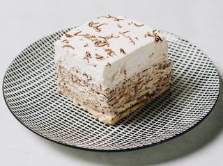 Kolač Strauss kocka