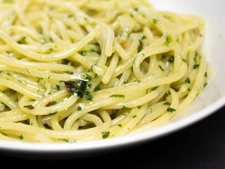 Spaghetti aglio, olio e peperoncino
