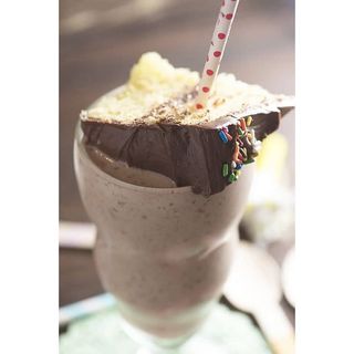 Creamy Cake Shake