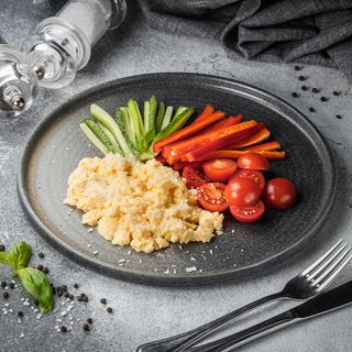 Скрембл з овочами