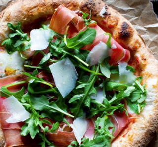 Pizza de jamón serrano (33 cm.)