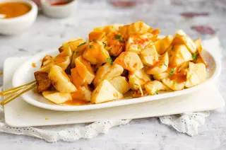 Tapa de patatas bravas