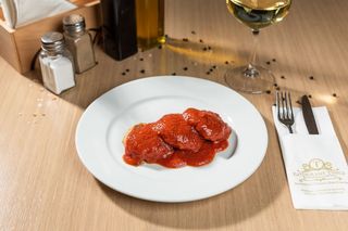 Chifteluțe făcute în casă, cu sos tomat