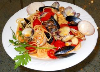 Spaghetti con frutti di mare