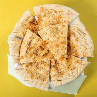 პიცა პური ნივრით