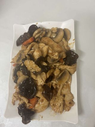 Печурки с пилешко месо и черни гъби (500г)