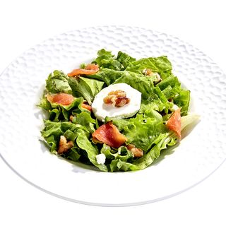 Ensalada De Salmón Y Nuez