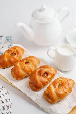 Булочка с курагой 