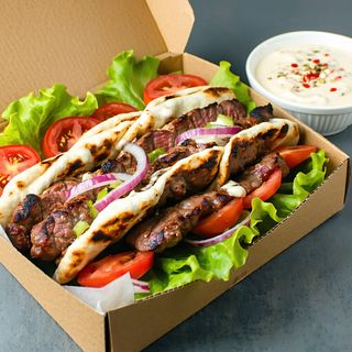 Кутия с телешки дюнер