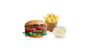 Burger z frytkami i colesławem