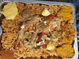 Riz Soumbara + Poulet Braisé