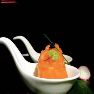 Giò 02 Salmone spicy  2 pezzi