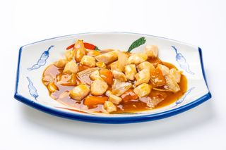 129 Pollo kungbao piccante