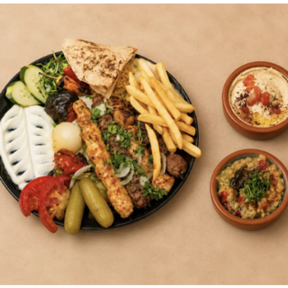Grillades mixtes Mini avec riz, entrées et frites 