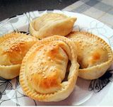 Empanada Argentina JAMON Y QUESO