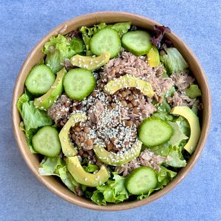 Салата риба тон