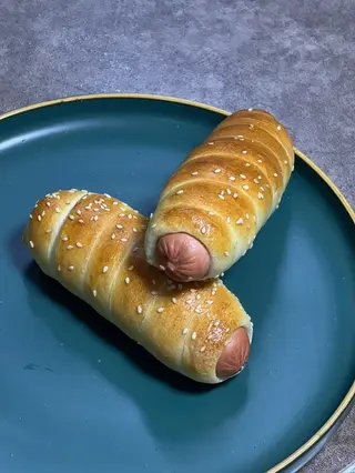 Сосиски в тесте (1 шт.)