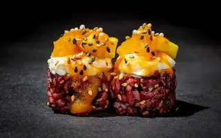 290. Black yasai roll