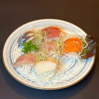 SA1-Sashimi Variado Pequeño 