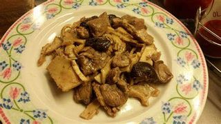 Anatra bambù e funghi