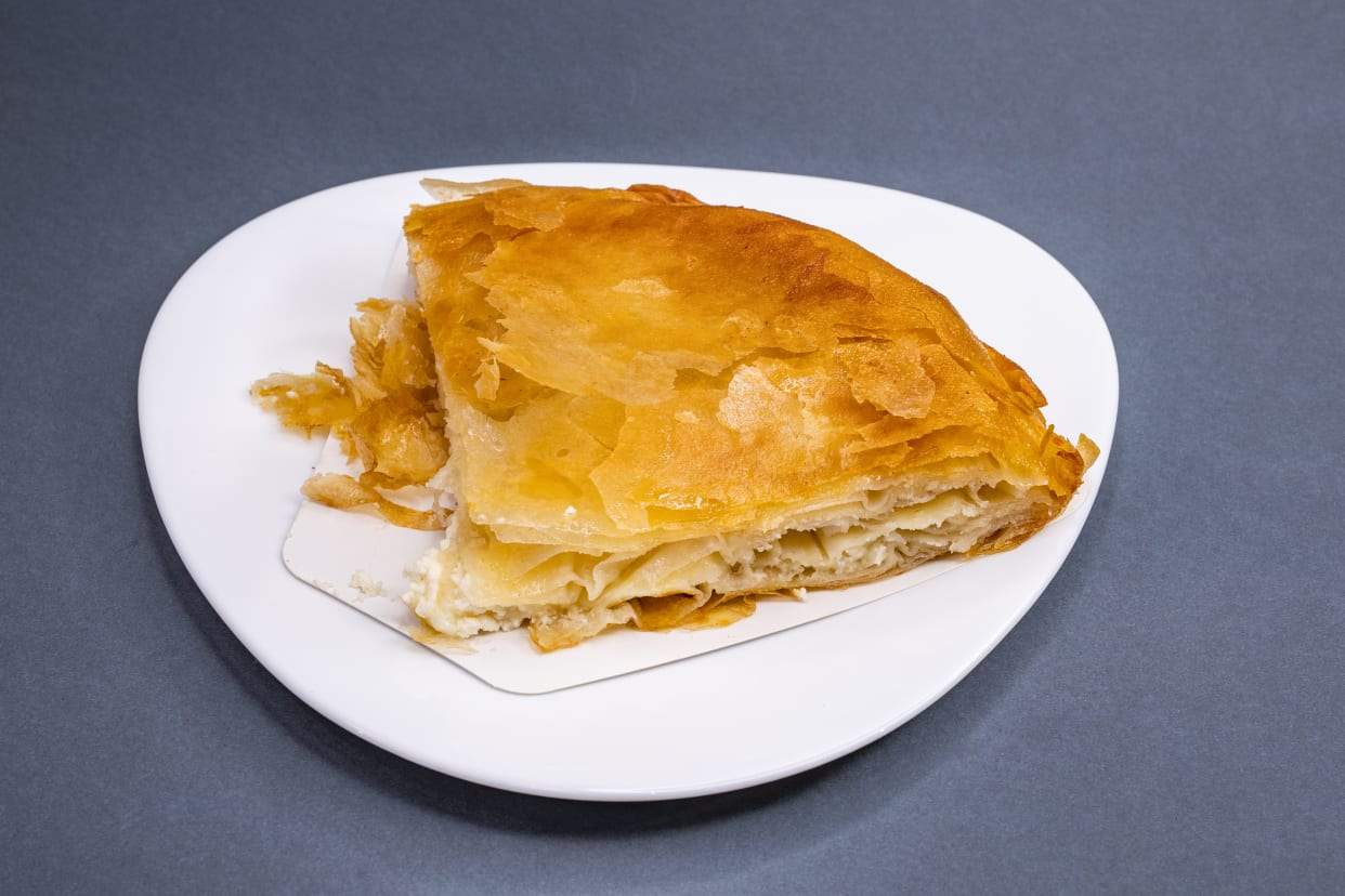 Burek sa sirom 1kg