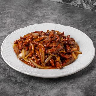 Ternera Con Cebolla