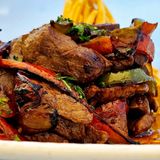 Salteado de Solomillo Uruguayo y Verduras