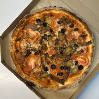 Піца З томленою телятиною (30см)