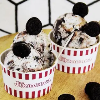 Helado vegano en tarrina mediana