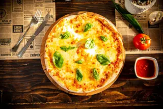Pizza Caprese mare