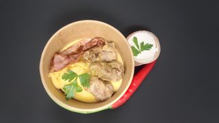 Sarmale cu mamaliga si bacon