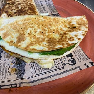 Quesadilla Aguacate (XL Vegetariana)
